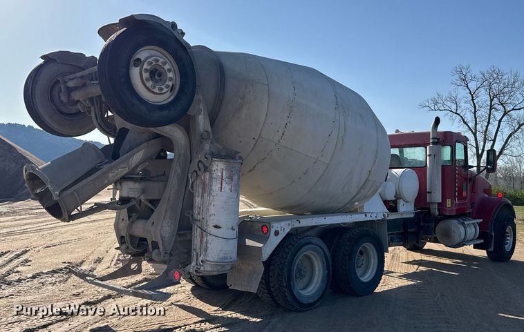 image for item EG6318 2003 Kenworth W900 ready mix truck
