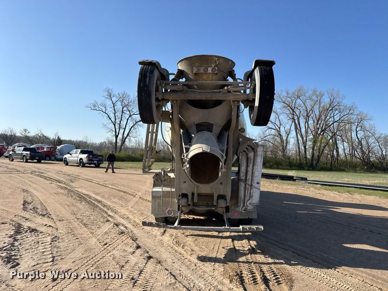 image for item EG6318 2003 Kenworth W900 ready mix truck