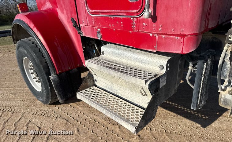 image for item EG6318 2003 Kenworth W900 ready mix truck