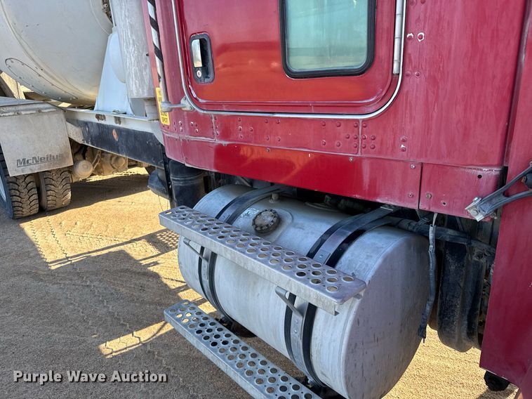 image for item EG6318 2003 Kenworth W900 ready mix truck