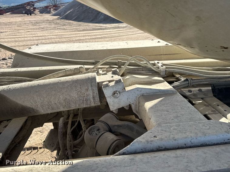 image for item EG6318 2003 Kenworth W900 ready mix truck