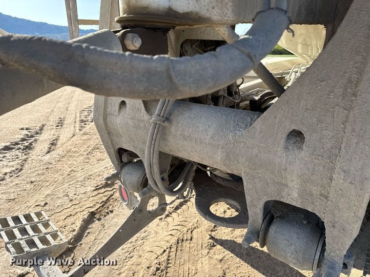 image for item EG6318 2003 Kenworth W900 ready mix truck