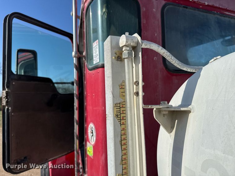 image for item EG6318 2003 Kenworth W900 ready mix truck