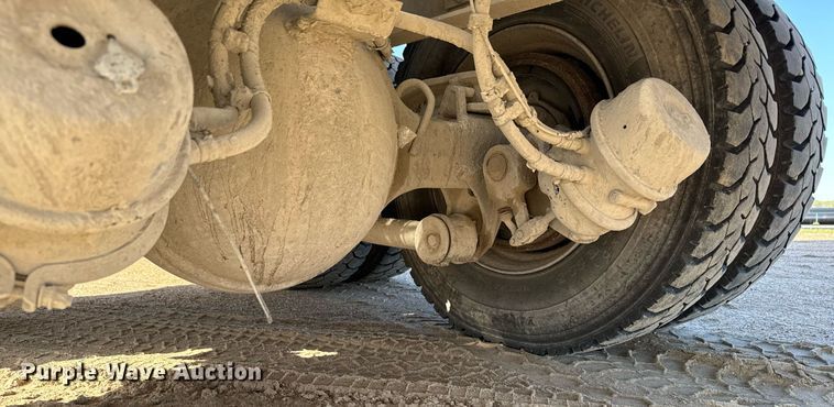 image for item EG6318 2003 Kenworth W900 ready mix truck