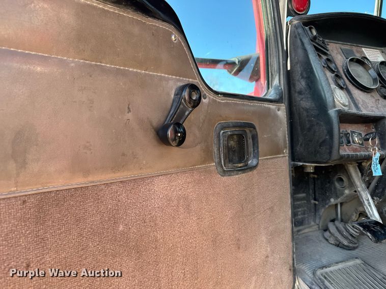 image for item EG6318 2003 Kenworth W900 ready mix truck