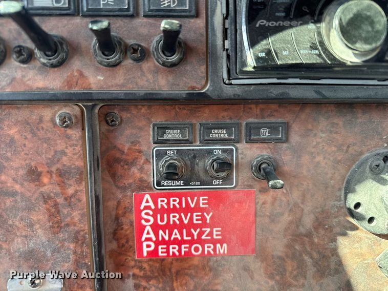 image for item EG6318 2003 Kenworth W900 ready mix truck