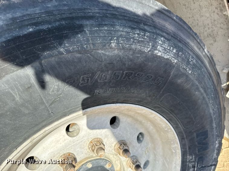 image for item EG6318 2003 Kenworth W900 ready mix truck