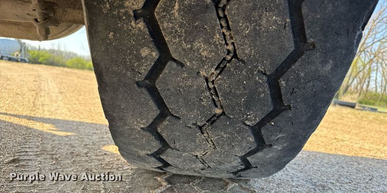 image for item EG6318 2003 Kenworth W900 ready mix truck