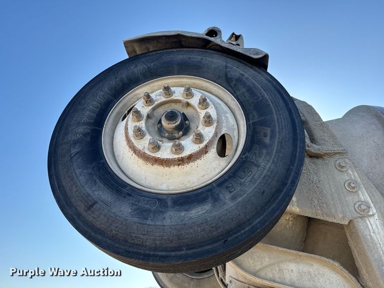 image for item EG6318 2003 Kenworth W900 ready mix truck