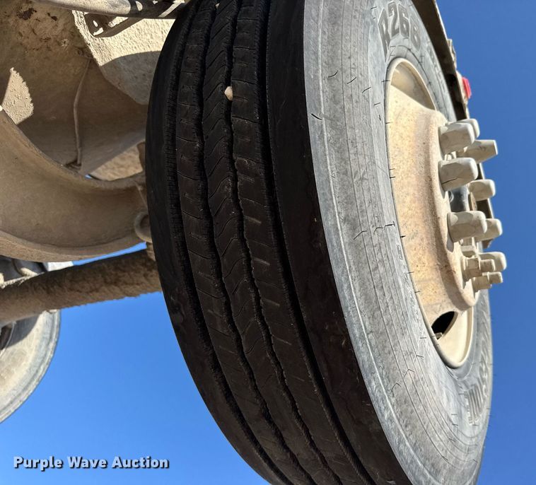 image for item EG6318 2003 Kenworth W900 ready mix truck