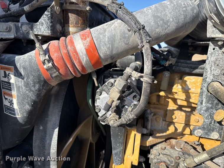 image for item EG6319 2001 Kenworth T800 ready mix truck