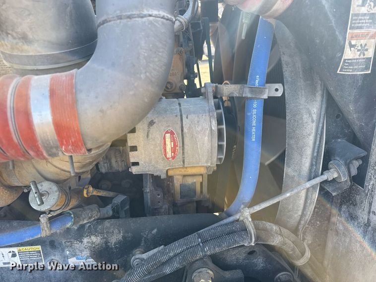 image for item EG6319 2001 Kenworth T800 ready mix truck