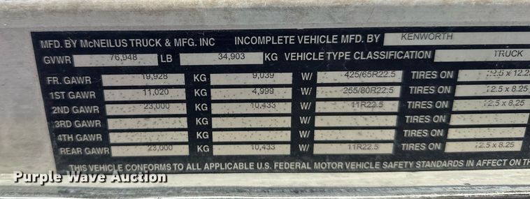 image for item EG6319 2001 Kenworth T800 ready mix truck