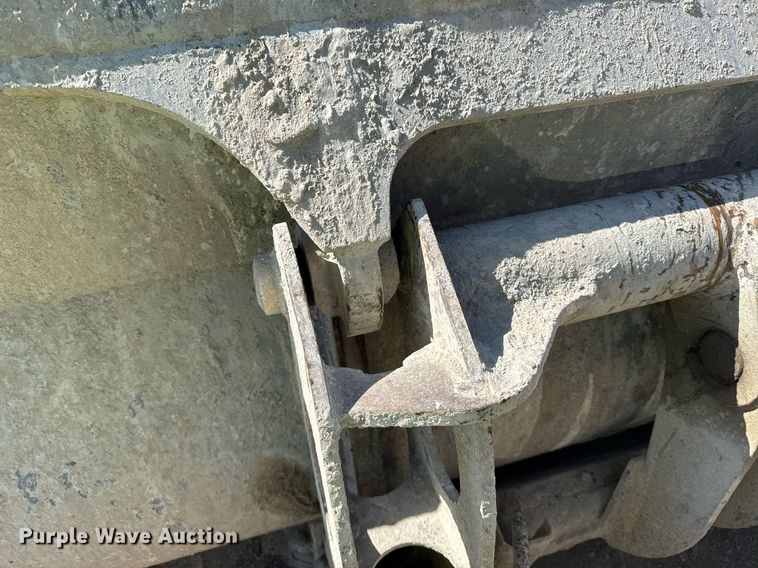 image for item EG6321 1996 Volvo L70C wheel loader