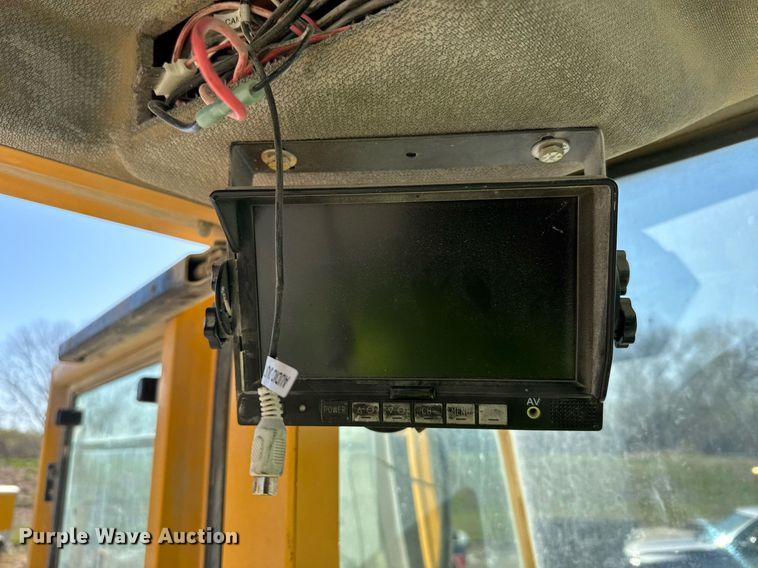 image for item EG6321 1996 Volvo L70C wheel loader