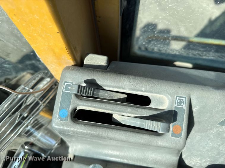 image for item EG6321 1996 Volvo L70C wheel loader