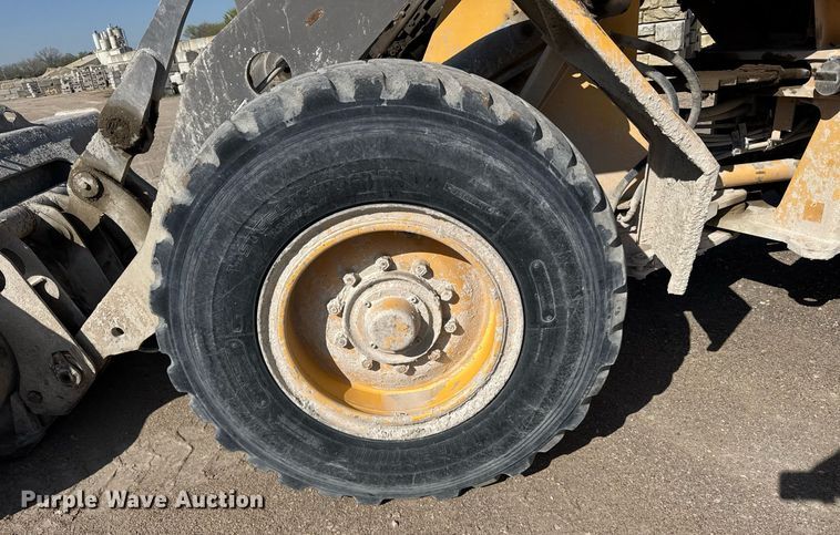 image for item EG6321 1996 Volvo L70C wheel loader