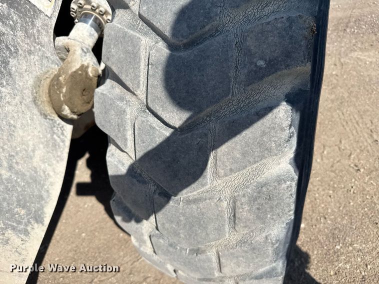 image for item EG6321 1996 Volvo L70C wheel loader