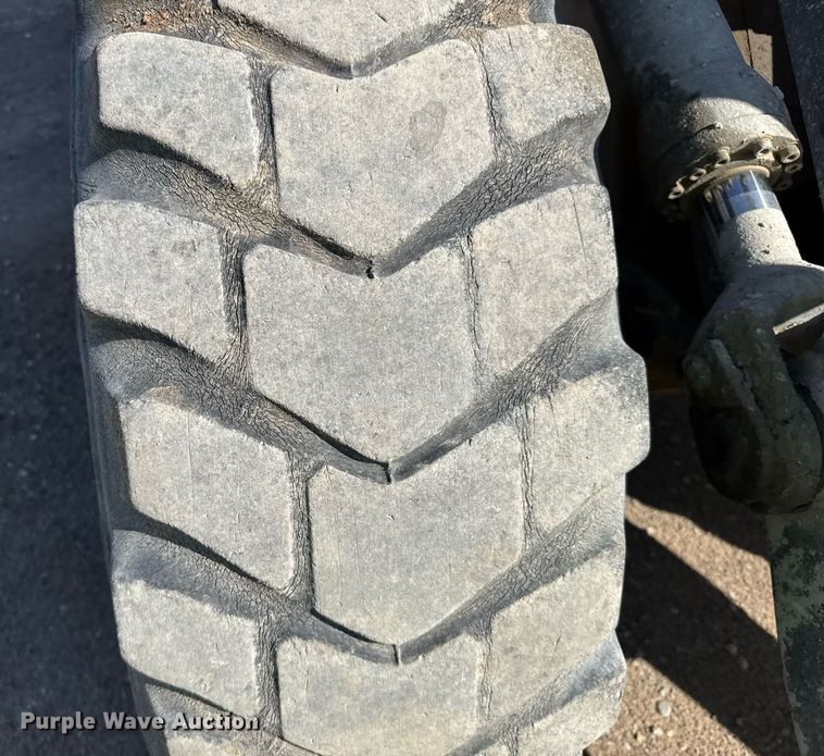 image for item EG6321 1996 Volvo L70C wheel loader