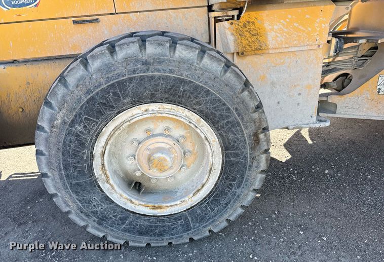 image for item EG6321 1996 Volvo L70C wheel loader