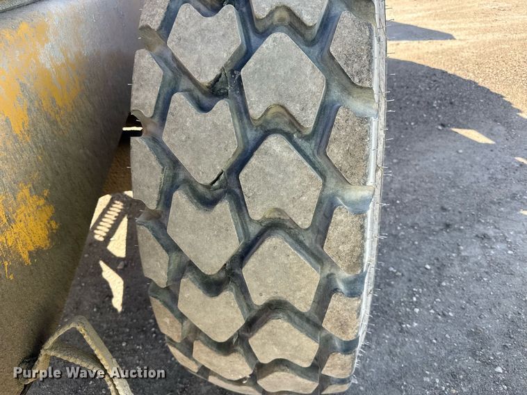 image for item EG6321 1996 Volvo L70C wheel loader