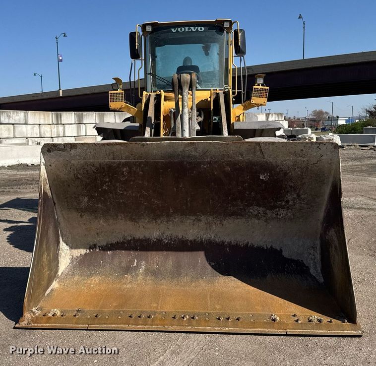 image for item EG6322 2006 Volvo L110E wheel loader