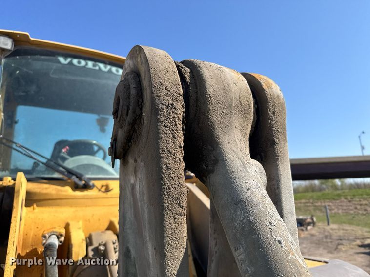 image for item EG6322 2006 Volvo L110E wheel loader