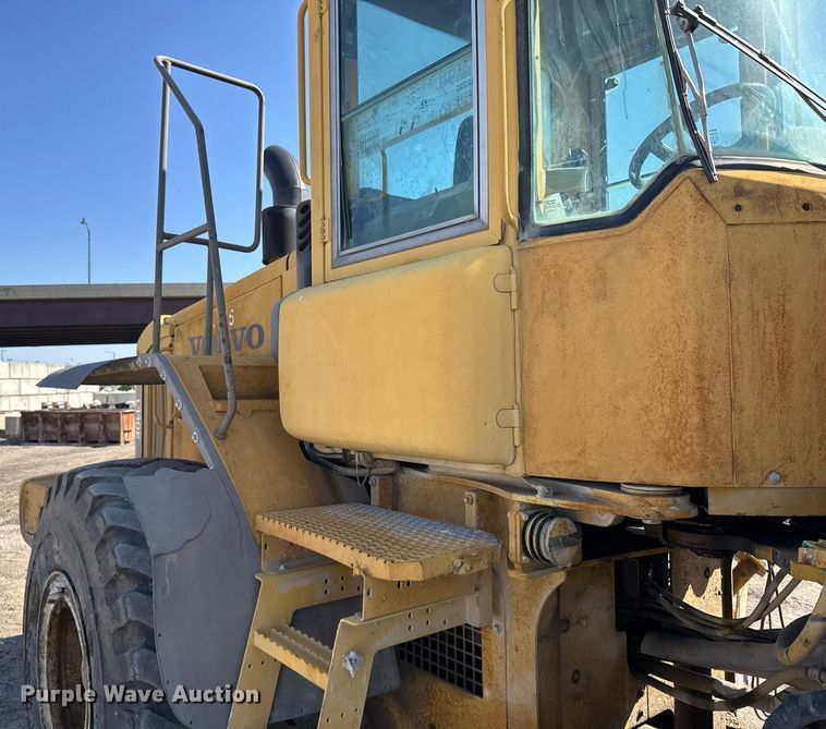 image for item EG6322 2006 Volvo L110E wheel loader