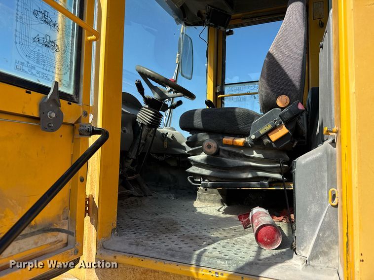 image for item EG6322 2006 Volvo L110E wheel loader