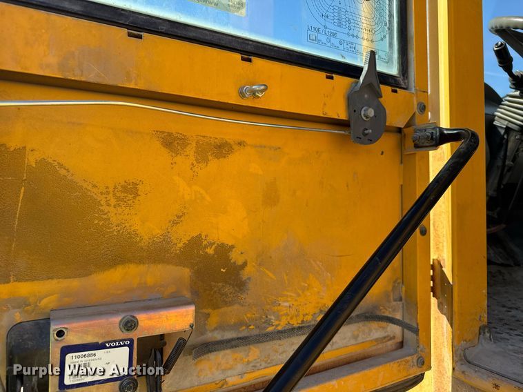 image for item EG6322 2006 Volvo L110E wheel loader