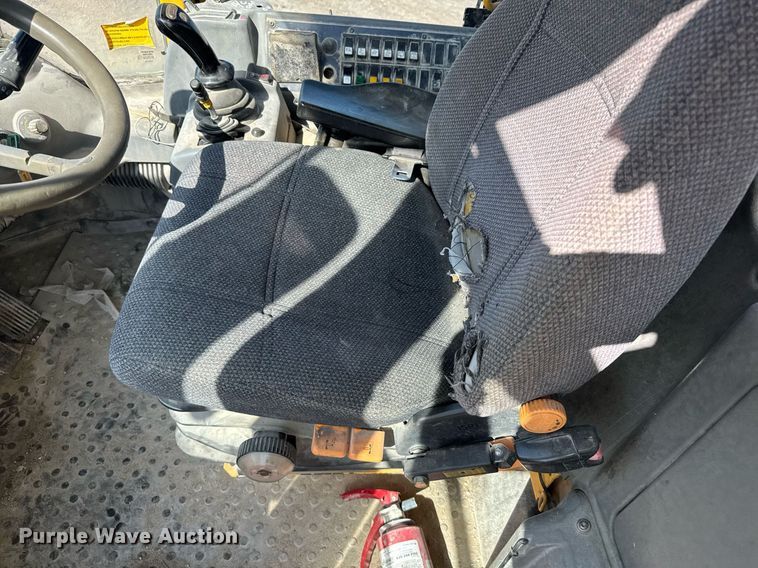 image for item EG6322 2006 Volvo L110E wheel loader