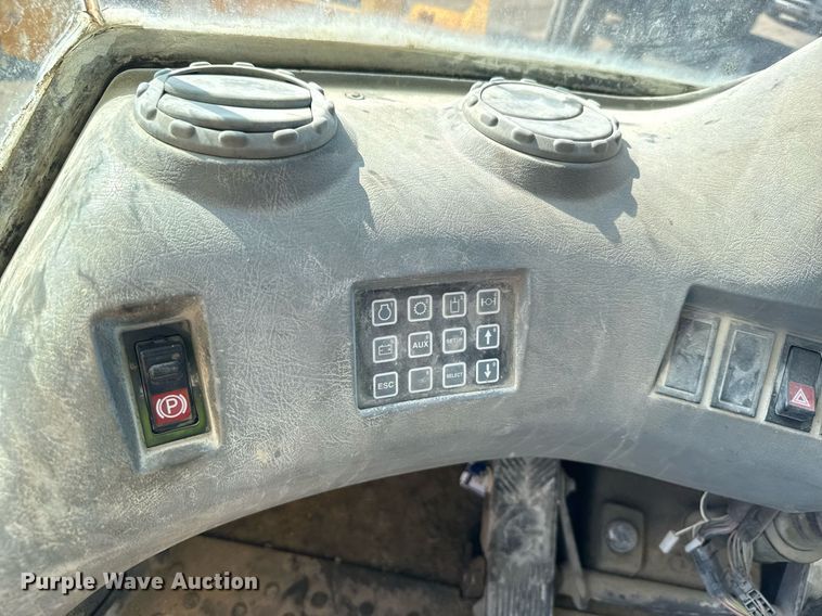 image for item EG6322 2006 Volvo L110E wheel loader