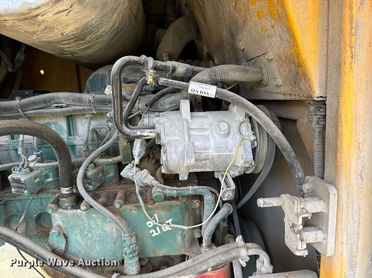 image for item EG6322 2006 Volvo L110E wheel loader