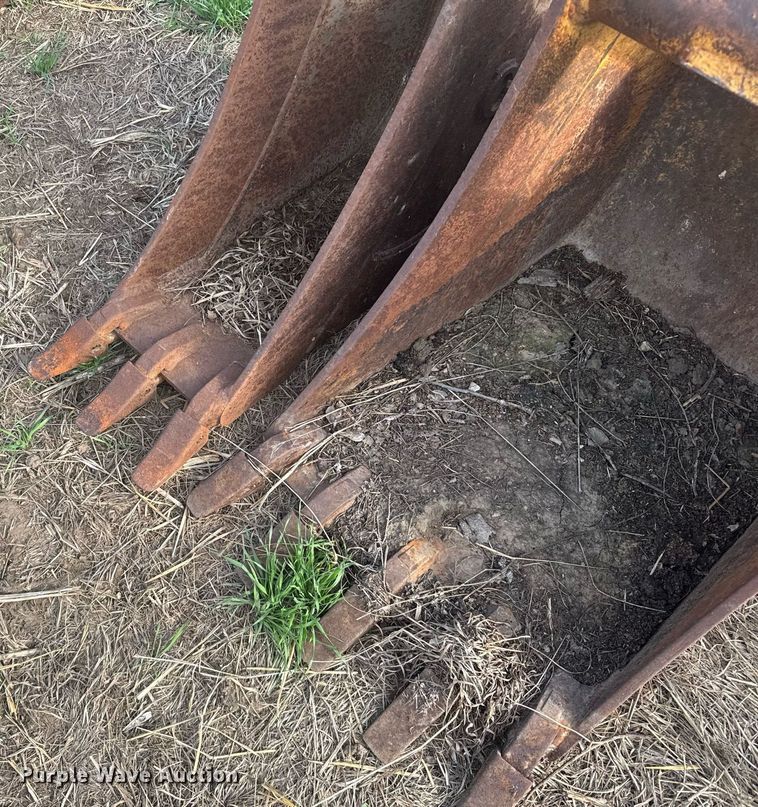 image for item EG6344 (2) CP backhoe buckets