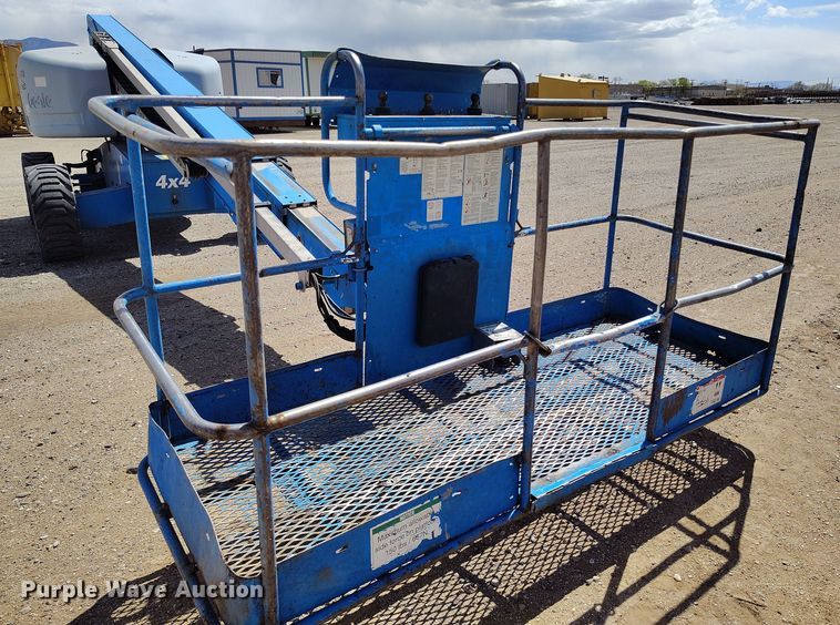 image for item EH0222 2007 Genie S-60  boom lift