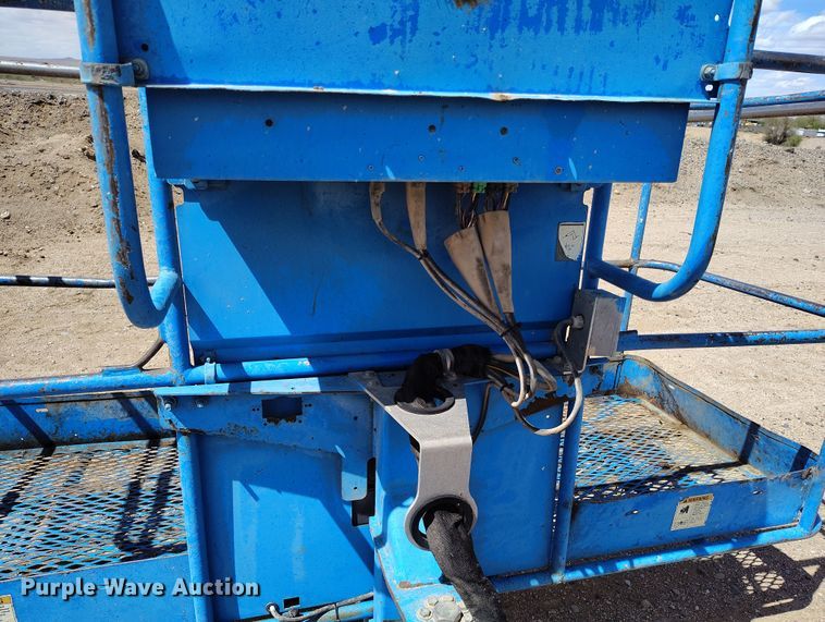 image for item EH0222 2007 Genie S-60  boom lift