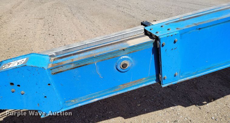 image for item EH0222 2007 Genie S-60  boom lift
