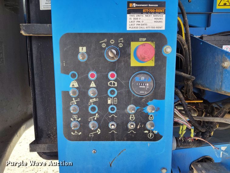 image for item EH0222 2007 Genie S-60  boom lift