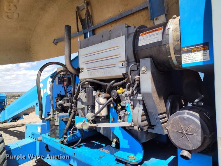 image for item EH0222 2007 Genie S-60  boom lift