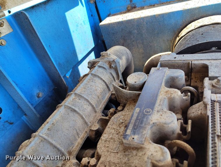 image for item EH0222 2007 Genie S-60  boom lift