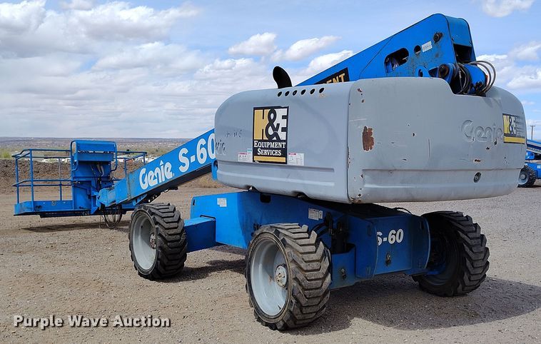 image for item EH0223 2005 Genie S-60 boom lift