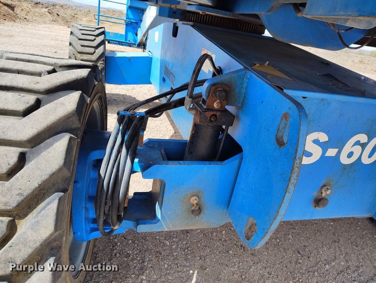 image for item EH0223 2005 Genie S-60 boom lift
