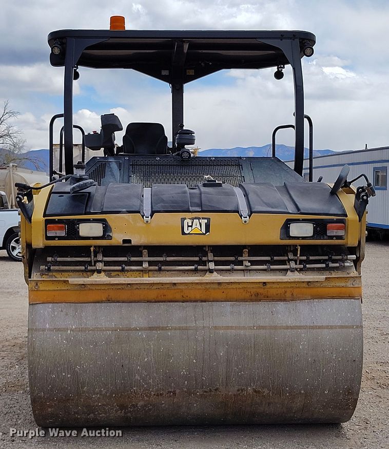 image for item EH0224 2021 Caterpillar CB16 double drum vibratory roller