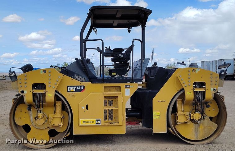 image for item EH0224 2021 Caterpillar CB16 double drum vibratory roller
