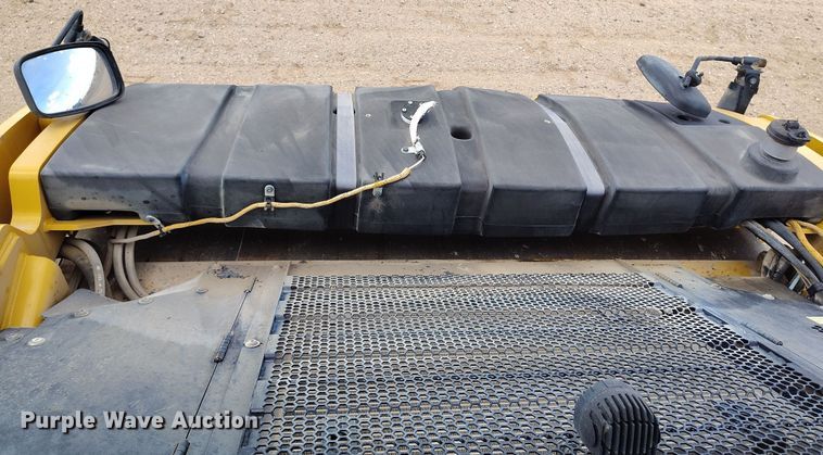 image for item EH0224 2021 Caterpillar CB16 double drum vibratory roller