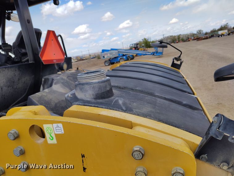 image for item EH0224 2021 Caterpillar CB16 double drum vibratory roller