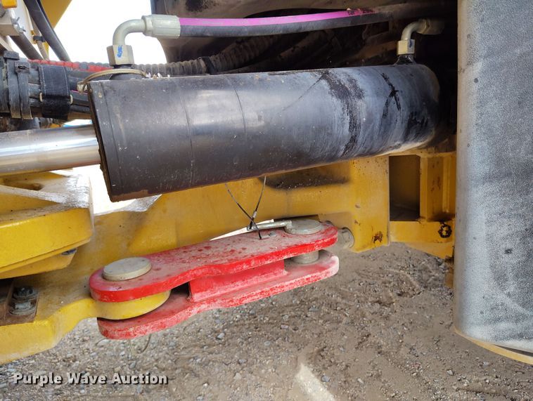 image for item EH0224 2021 Caterpillar CB16 double drum vibratory roller