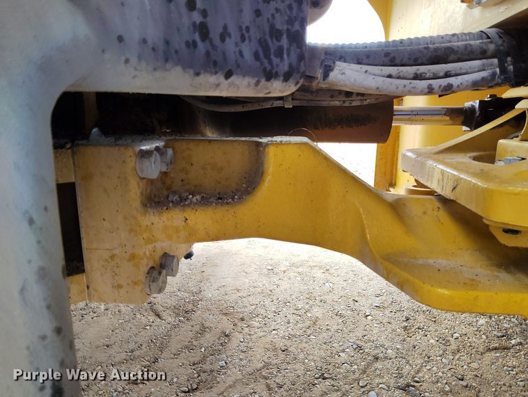 image for item EH0224 2021 Caterpillar CB16 double drum vibratory roller