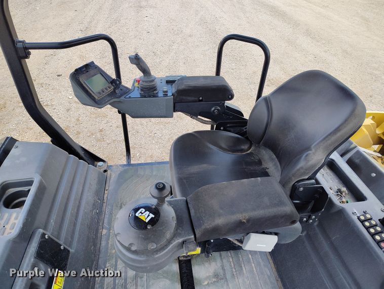 image for item EH0224 2021 Caterpillar CB16 double drum vibratory roller