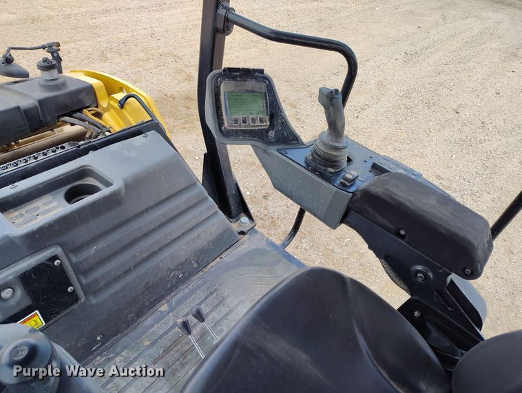 image for item EH0224 2021 Caterpillar CB16 double drum vibratory roller